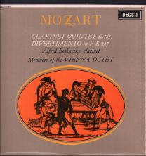Mozart - Clarinet Quintet K. 581 / Divertimento In F K. 247